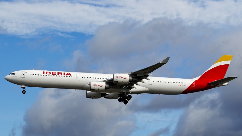 Iberia presenta su primer avión con la nueva clase Turista Premium