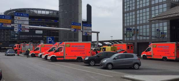 Evacúan el aeropuerto de Hamburgo por una sustancia irritante