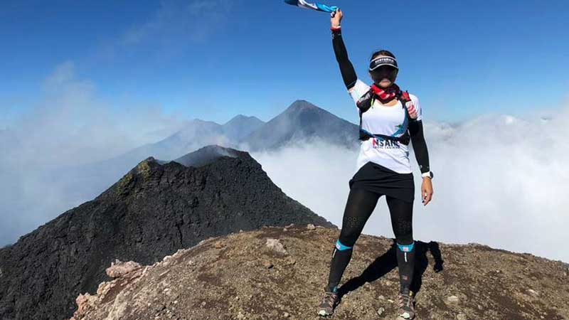 Montañista guatemalteca logra escalar los 37 volcanes de su país