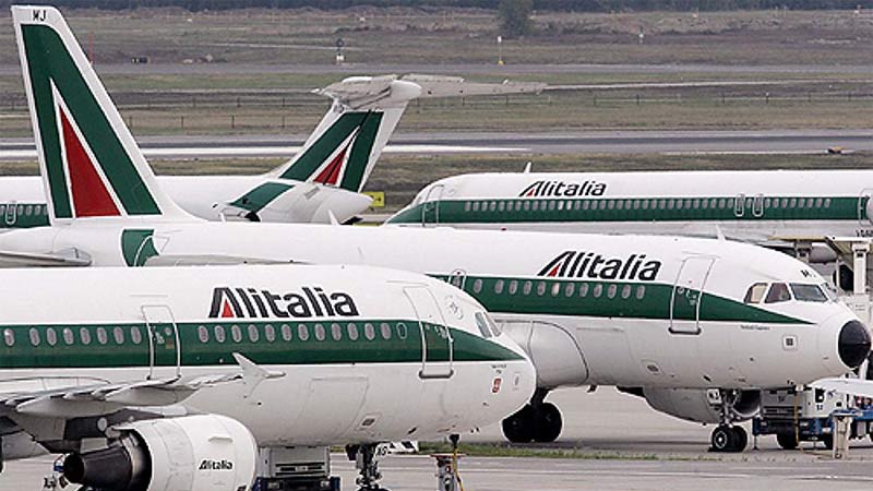 Alitalia cancela 77 vuelos para el 15 de diciembre por huelga