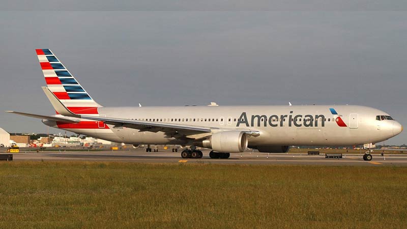 American Airlines en crisis por vacaciones de pilotos en diciembre
