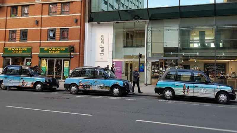 Campaña Auténtica Cuba viaja en taxis por Londres