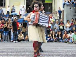 Celebran el tradicional Festival de Teatro de Manizales, Colombia
