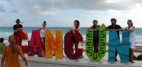 En Cancún, seguridad y limpieza de playas para vacaciones