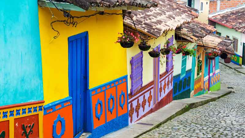 Colombia profundiza en turismo comunitario