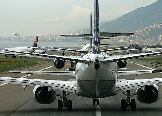 Crece tráfico aéreo de pasajeros en América Latina y el Caribe