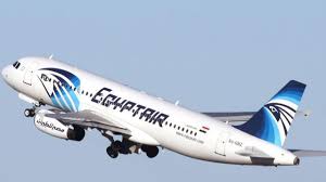 Acotan la zona de búsqueda de las cajas negras del avión de EgyptAir