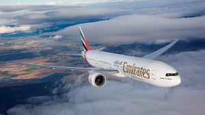 Emirates esconde dos A380 en Barcelona