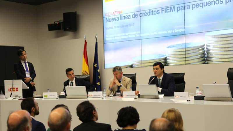 Presentan en España línea de crédito para Pymes