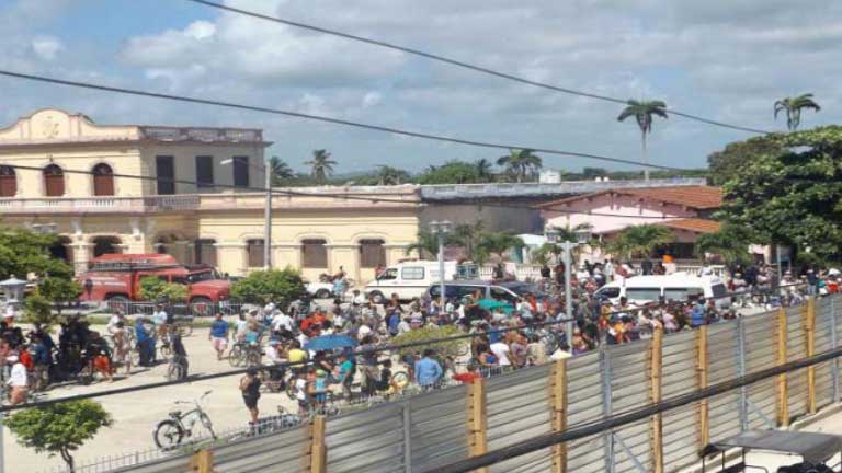 Fallecen dos obreros en derrumbe durante reconstrucción de hotel en Cuba
