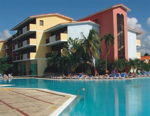 Grupo Cubanacán cierra 2012 con aperturas de hoteles en varios destinos de Cuba