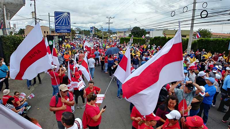 Huelga en Costa Rica afecta turismo
