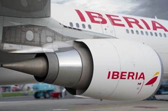 Iberia estrena mañana sus vuelos directos con Medellín y Cali con un "lleno total"