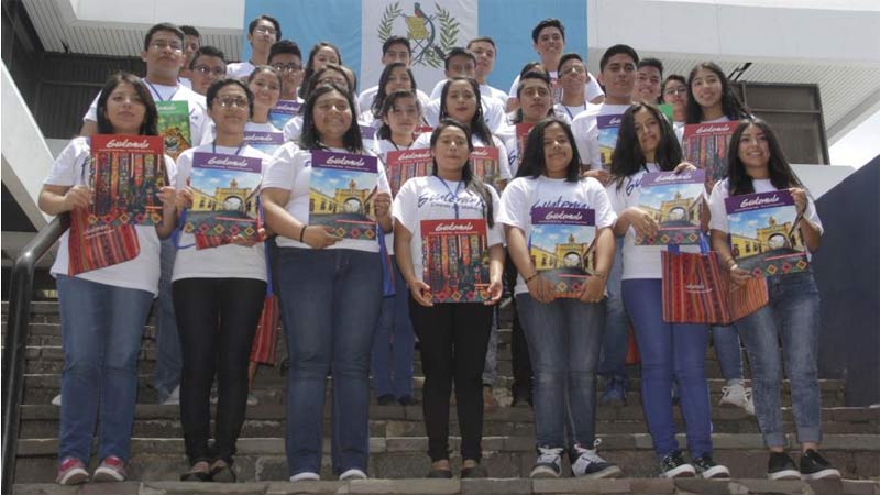 Guatemala formará jóvenes como guías de turismo