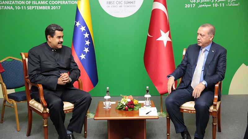 Venezuela y Turquía firman acuerdos turísticos