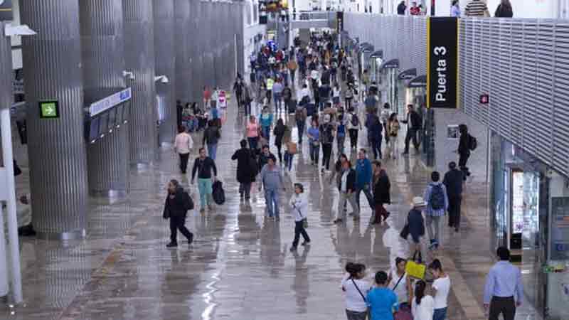 Crece 45% transporte aéreo de pasajeros en México