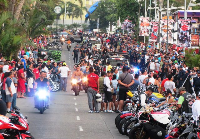 Acapulco anfitriona de rally  con más de mil motociclistas.