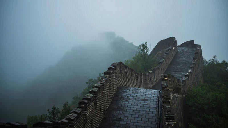 Lluvias torrenciales en China provocan cierre de parte de la Gran Muralla
