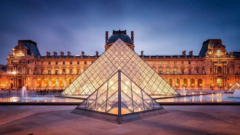 Paris recupera turismo