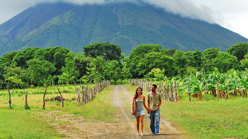 Nicaragua presenta en Madrid un turismo diverso