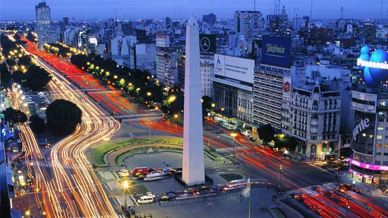 Llegada de turistas extranjeros a Argentina bajó 2,2 % en febrero