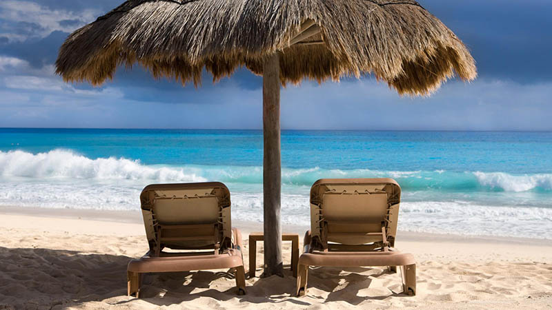 Cancún se libera del sargazo