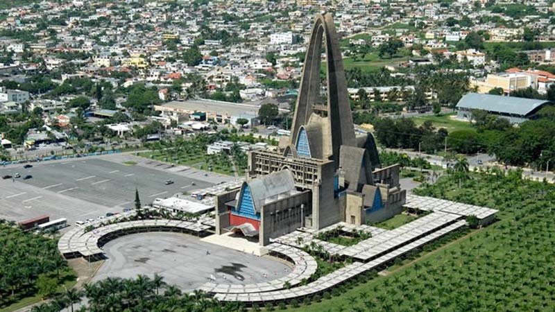 R.Dominicana promoverá el turismo religioso