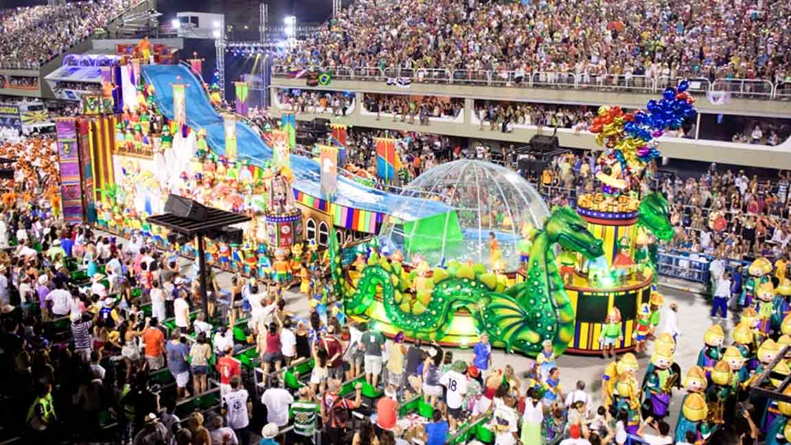 Casi un millón de personas disfrutaron del carnaval de Río este fin de semana