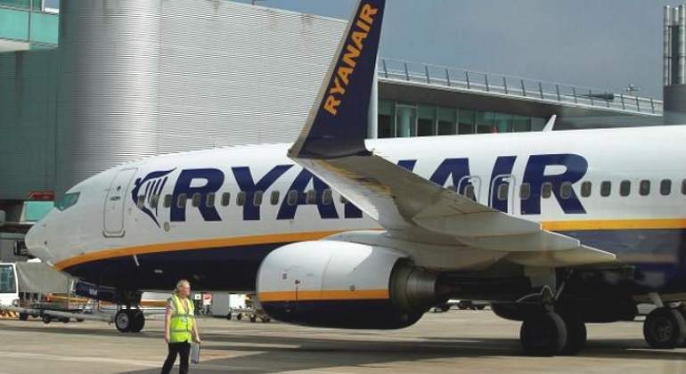 Ryanair defiende el servicio que da a sus pasajeros con discapacidad