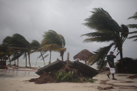 El Caribe en alerta ante avance de ciclón Danny