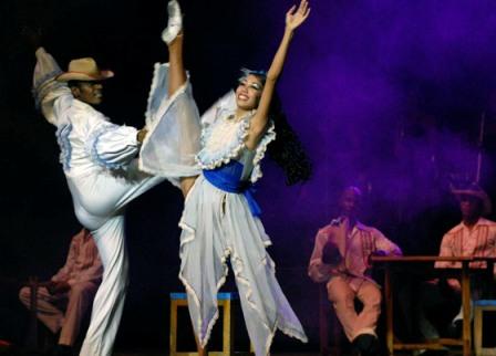 Nuevo show de Cabaret Tropicana cautivará al turismo en Santiago de Cuba