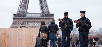 París recuperaría sus turistas en no menos de seis meses