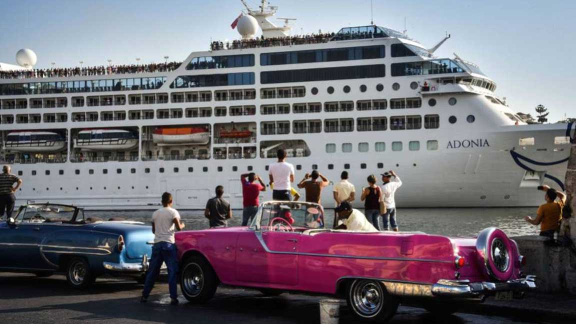 Viajeros de EE.UU. lamentan que Cuba sea otra vez "la Isla prohibida"