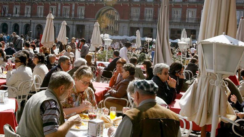 España supera récord de turistas extranjeros este 2017
