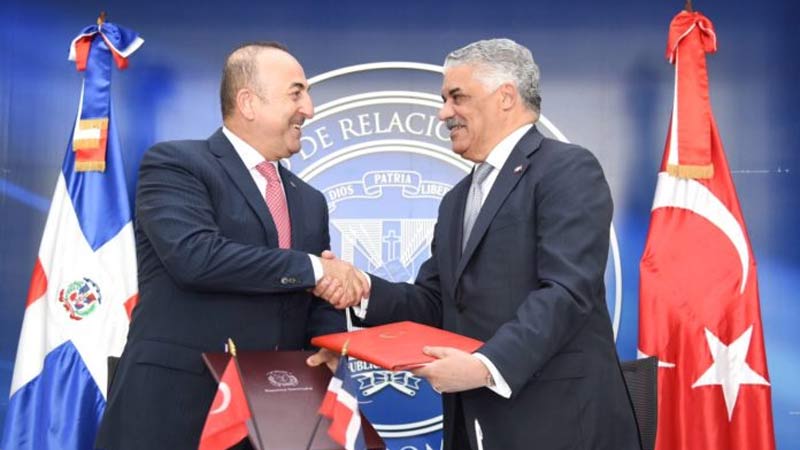 República Dominicana y Turquía firman acuerdo de cooperación en turismo