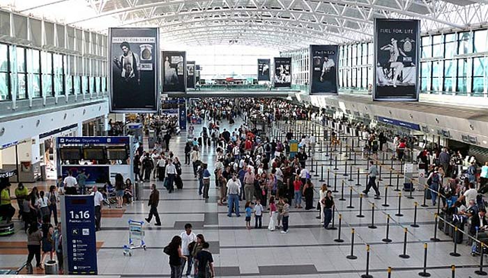 Casi 2 millones de turistas pasaron por el aeropuerto de Montevideo