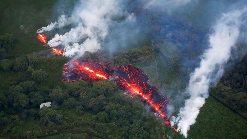 Actividad de volcán Kilauea en Hawái afecta fuertemente al turismo