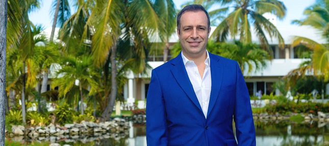 Santiago Rivera, director general de  Hoteles Meliá en Punta Cana.