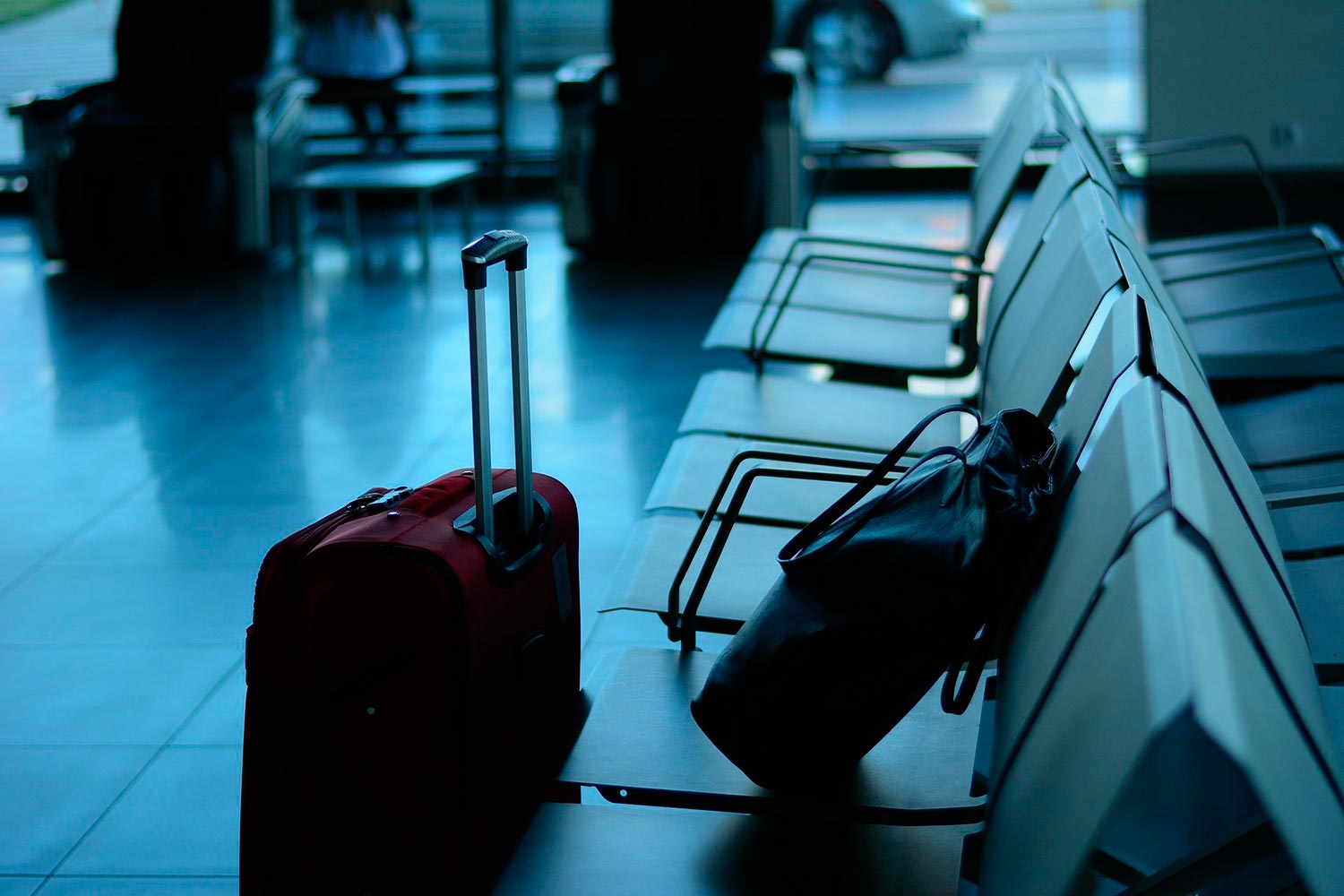 maletas en un aeropuerto