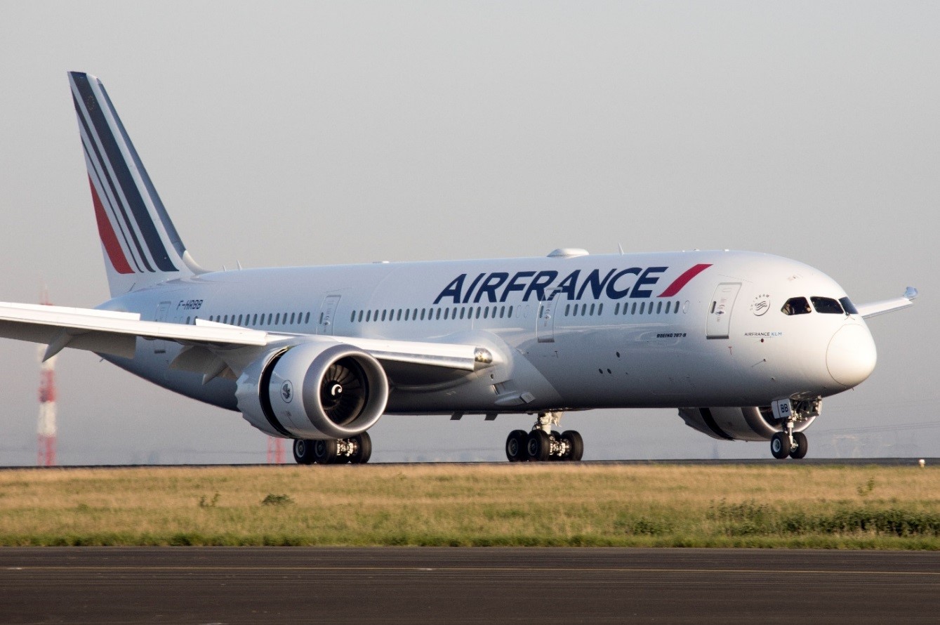 avión de Air France en la pista