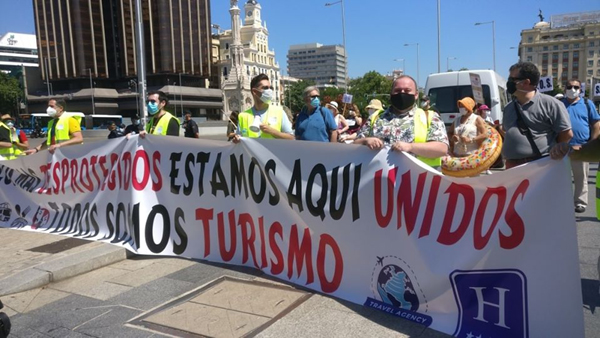 agentes de viajes en manifestación en Madrid