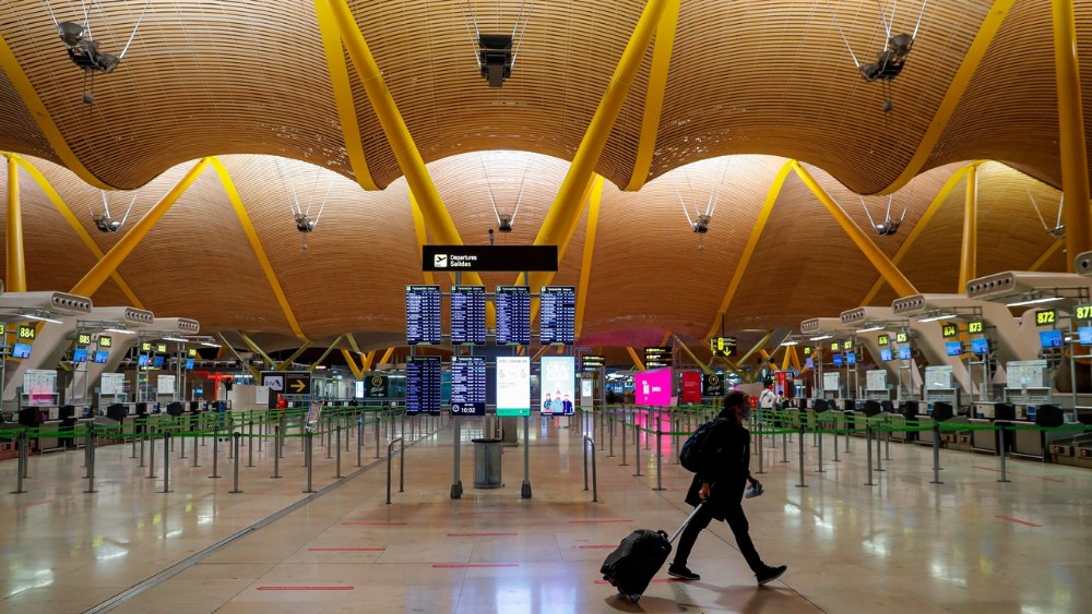 aeropuerto de Madrid, viajes desde 10 paises sin restricciones