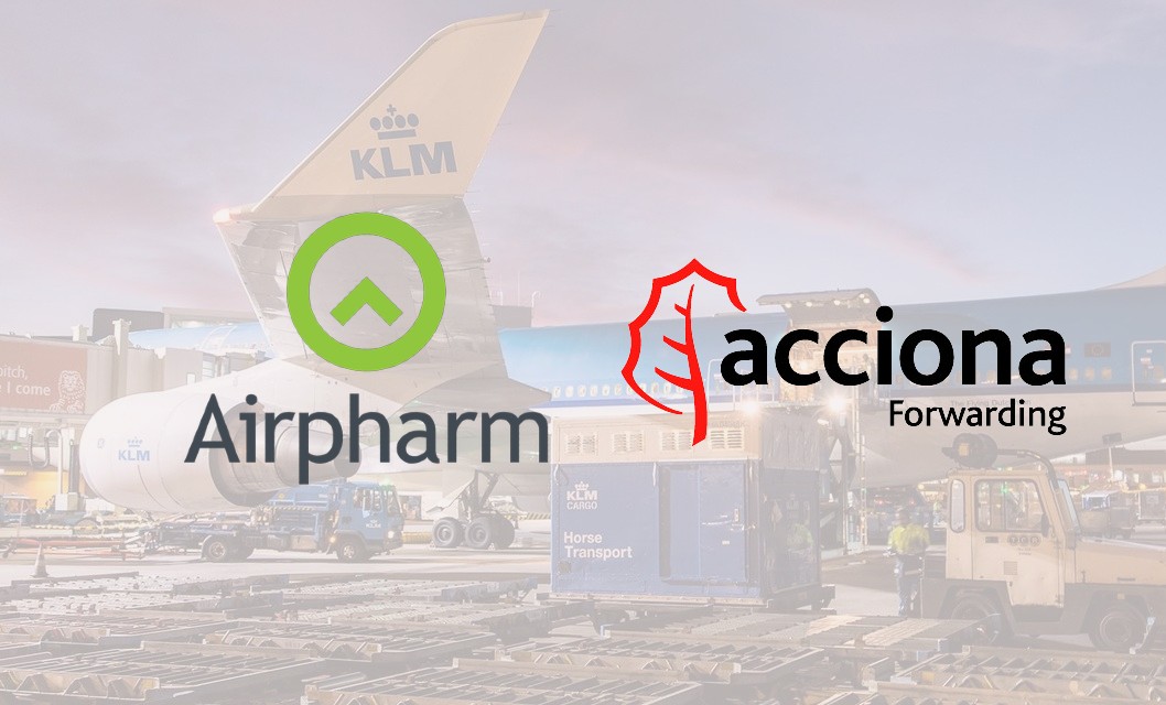Air France KLM Martinair Cargo y logos de Airpham y Acciona