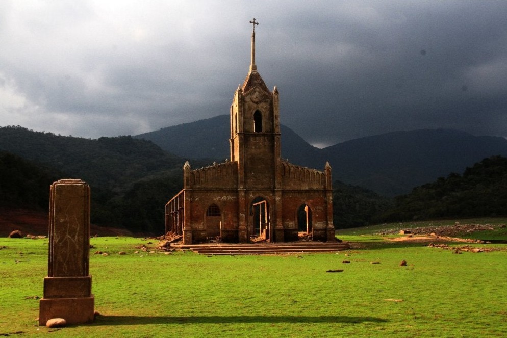 Estado actual de la Iglesia Sumergida de Potosí en Venezuela
