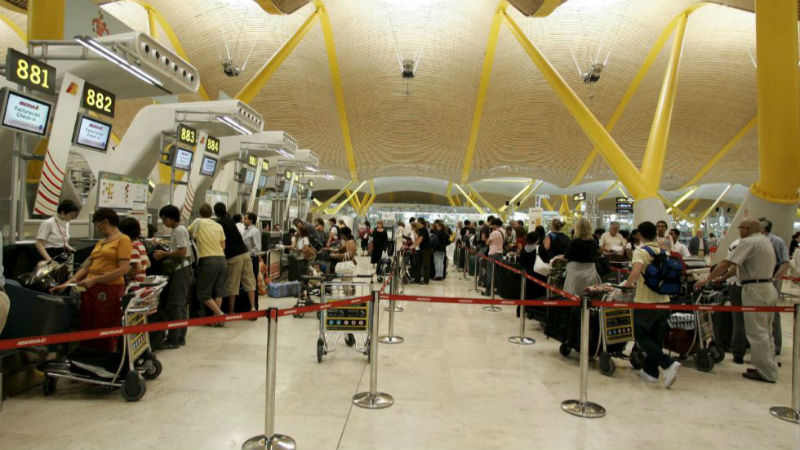 Aumenta tráfico en aeropuertos españoles