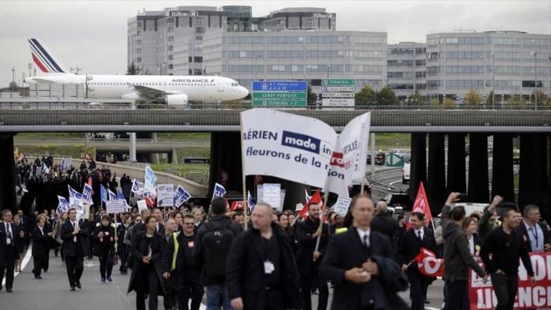 Air France en crisis por huelga y renuncia de su director general