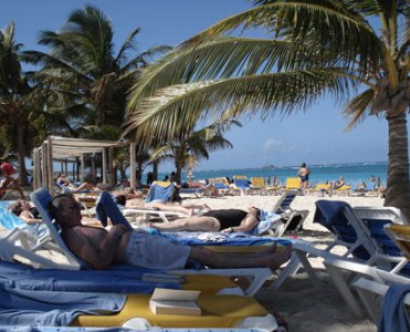 El Caribe espera crecimiento turístico de cerca del tres por ciento en 2012