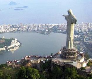 Esperan más de 600 mil turistas extranjeros durante el Mundial de Fútbol en Brasil