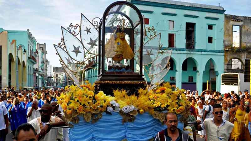Virgen de la Caridad: De Santiago a La Habana