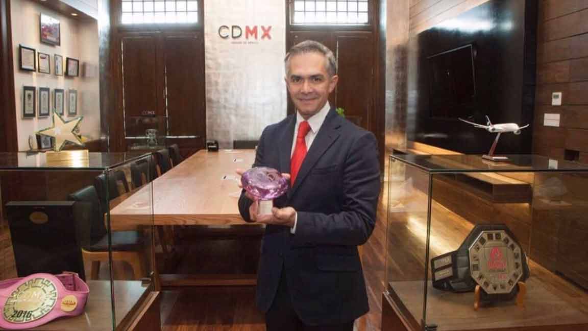 Ciudad de México recibe el reconocimiento Premios Excelencias Turísticas